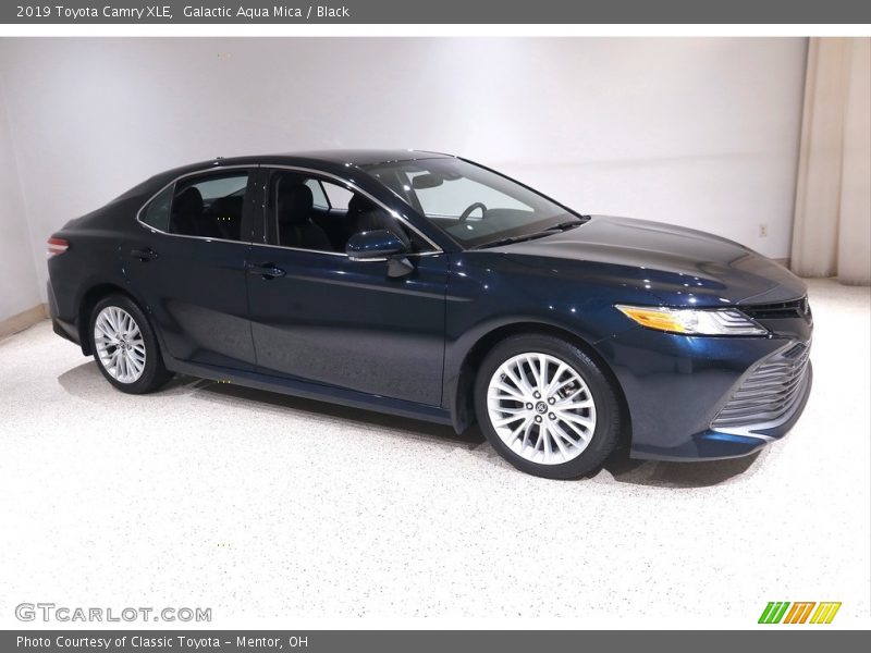 Galactic Aqua Mica / Black 2019 Toyota Camry XLE
