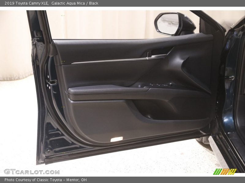Galactic Aqua Mica / Black 2019 Toyota Camry XLE
