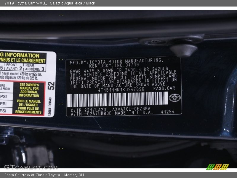 Galactic Aqua Mica / Black 2019 Toyota Camry XLE