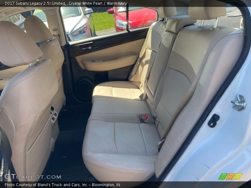 Crystal White Pearl / Warm Ivory 2017 Subaru Legacy 2.5i Limited