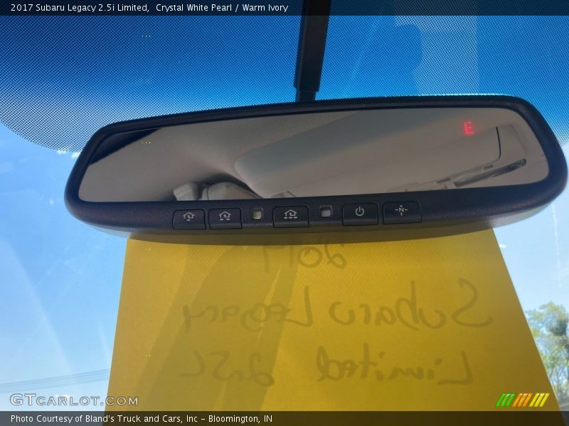 Crystal White Pearl / Warm Ivory 2017 Subaru Legacy 2.5i Limited