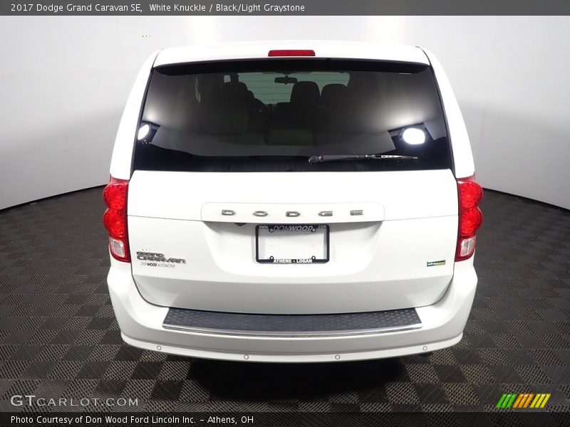 White Knuckle / Black/Light Graystone 2017 Dodge Grand Caravan SE