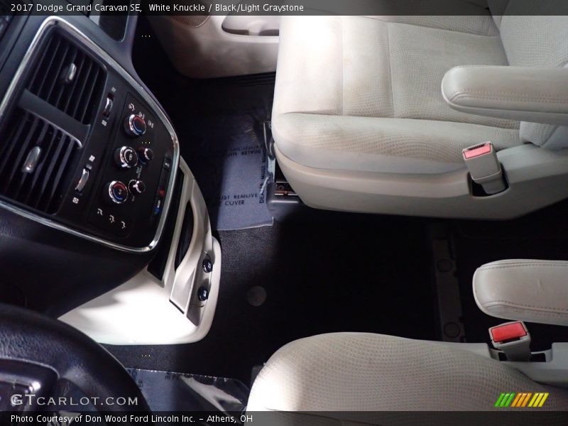 White Knuckle / Black/Light Graystone 2017 Dodge Grand Caravan SE