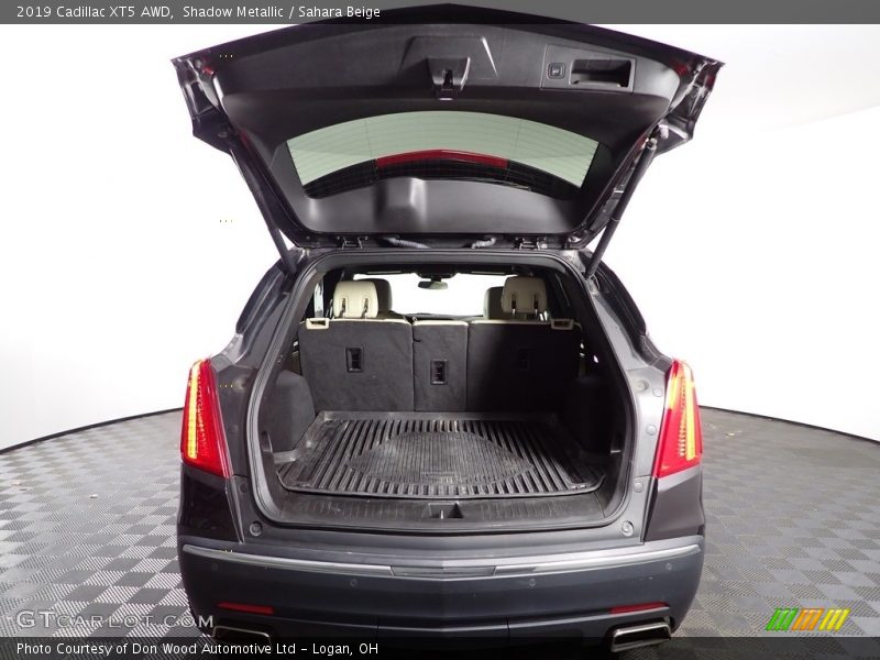 Shadow Metallic / Sahara Beige 2019 Cadillac XT5 AWD