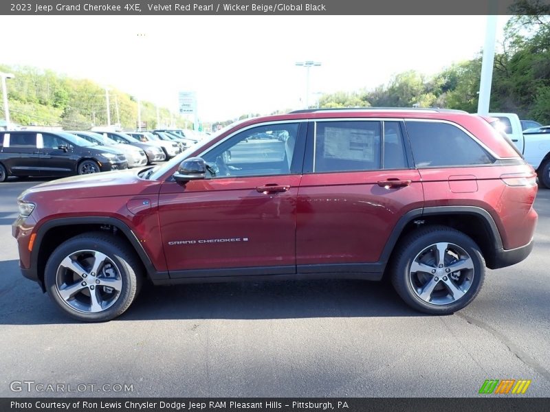Velvet Red Pearl / Wicker Beige/Global Black 2023 Jeep Grand Cherokee 4XE