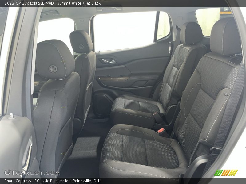 Summit White / Jet Black 2023 GMC Acadia SLE AWD