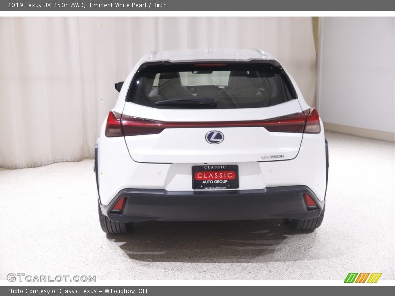 Eminent White Pearl / Birch 2019 Lexus UX 250h AWD