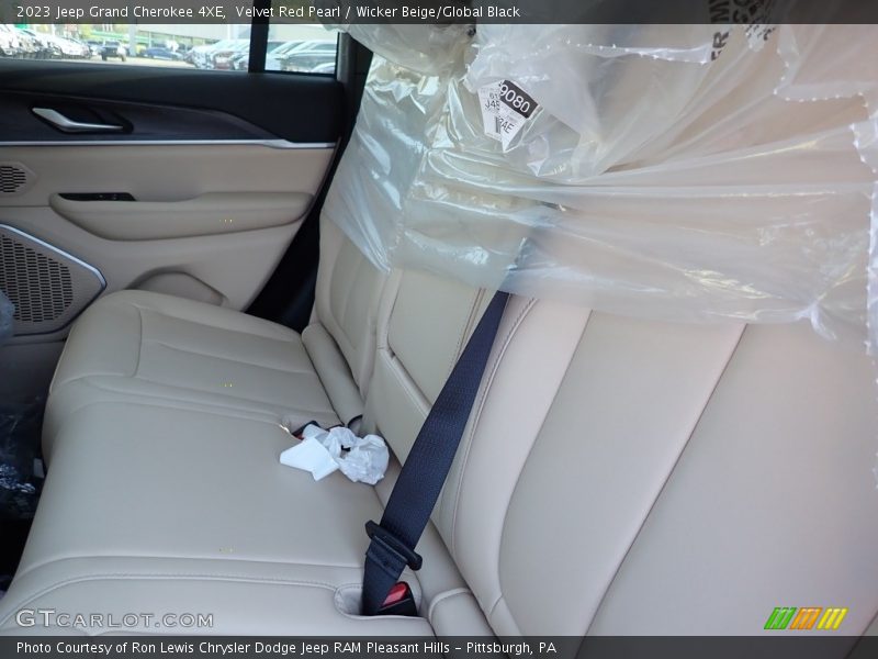 Velvet Red Pearl / Wicker Beige/Global Black 2023 Jeep Grand Cherokee 4XE