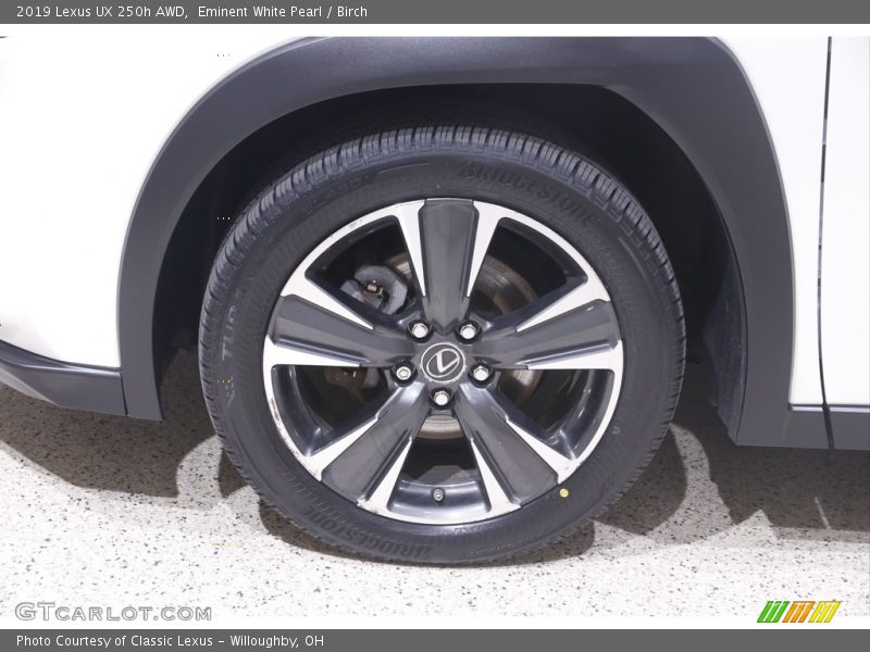  2019 UX 250h AWD Wheel