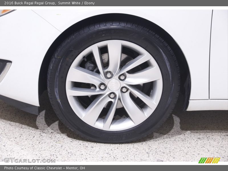 Summit White / Ebony 2016 Buick Regal Regal Group