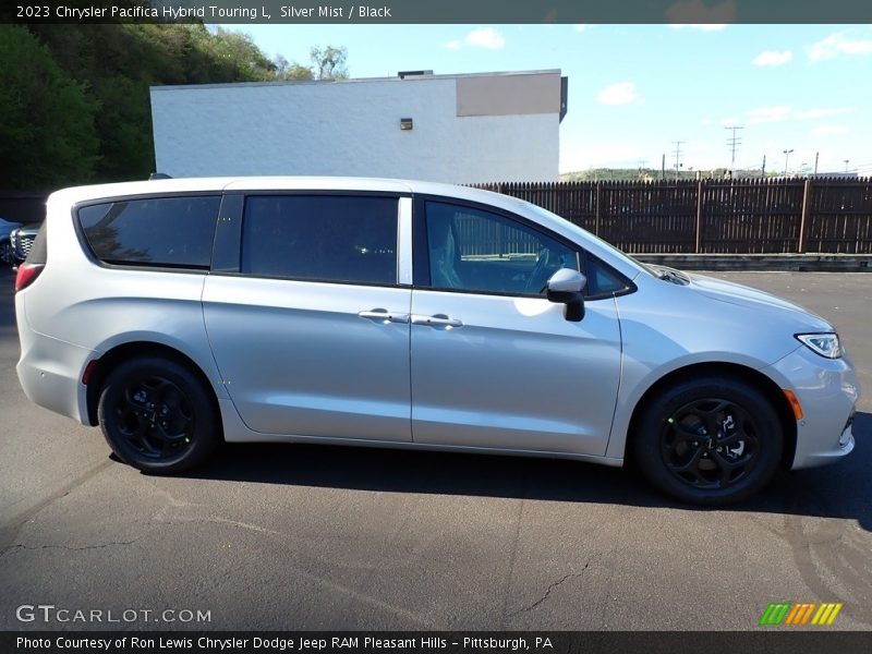 Silver Mist / Black 2023 Chrysler Pacifica Hybrid Touring L