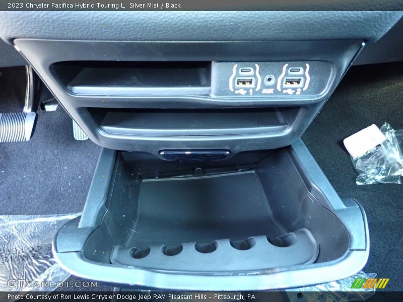 Silver Mist / Black 2023 Chrysler Pacifica Hybrid Touring L