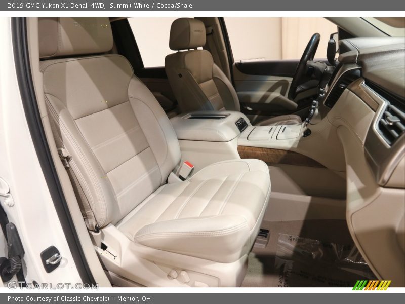 Front Seat of 2019 Yukon XL Denali 4WD