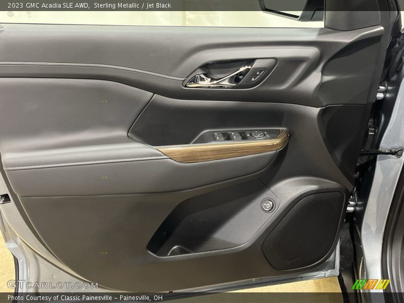 Sterling Metallic / Jet Black 2023 GMC Acadia SLE AWD