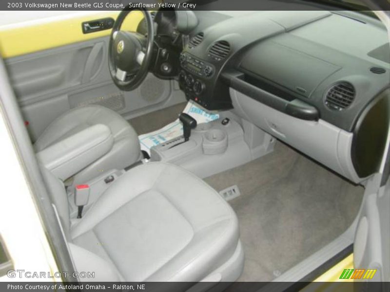 Sunflower Yellow / Grey 2003 Volkswagen New Beetle GLS Coupe