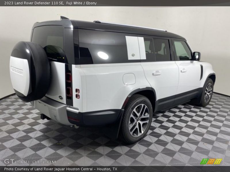 Fuji White / Ebony 2023 Land Rover Defender 110 SE