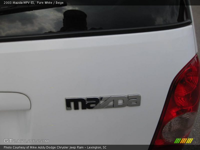 Pure White / Beige 2003 Mazda MPV ES