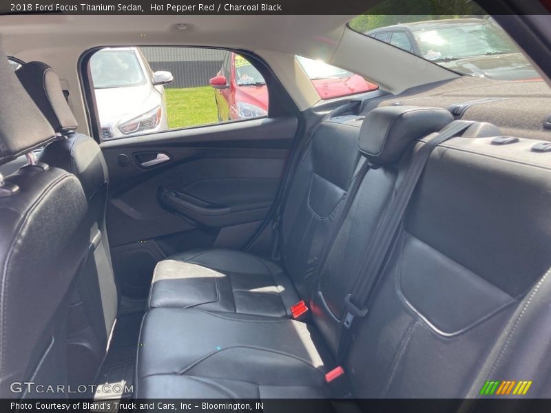 Hot Pepper Red / Charcoal Black 2018 Ford Focus Titanium Sedan