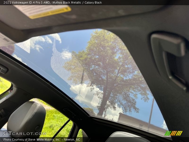 Sunroof of 2021 ID.4 Pro S AWD