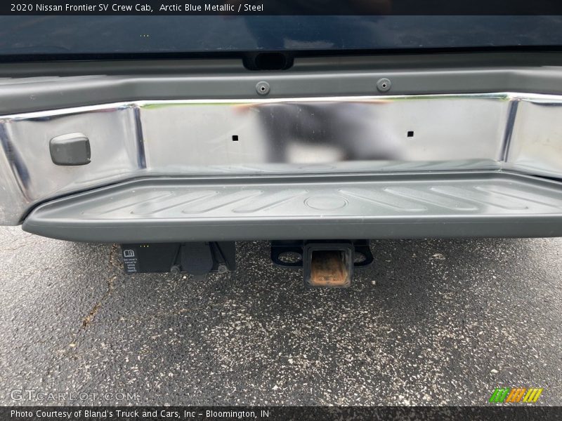 Arctic Blue Metallic / Steel 2020 Nissan Frontier SV Crew Cab