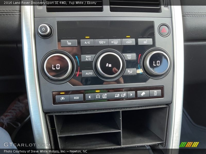 Fuji White / Ebony 2016 Land Rover Discovery Sport SE 4WD