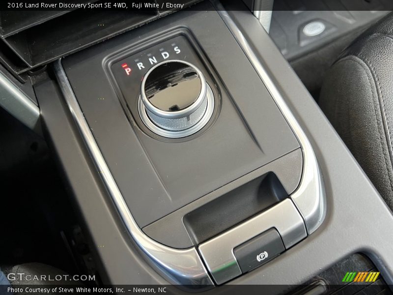 Fuji White / Ebony 2016 Land Rover Discovery Sport SE 4WD