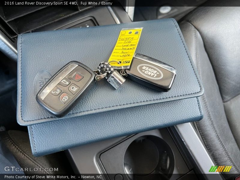 Fuji White / Ebony 2016 Land Rover Discovery Sport SE 4WD