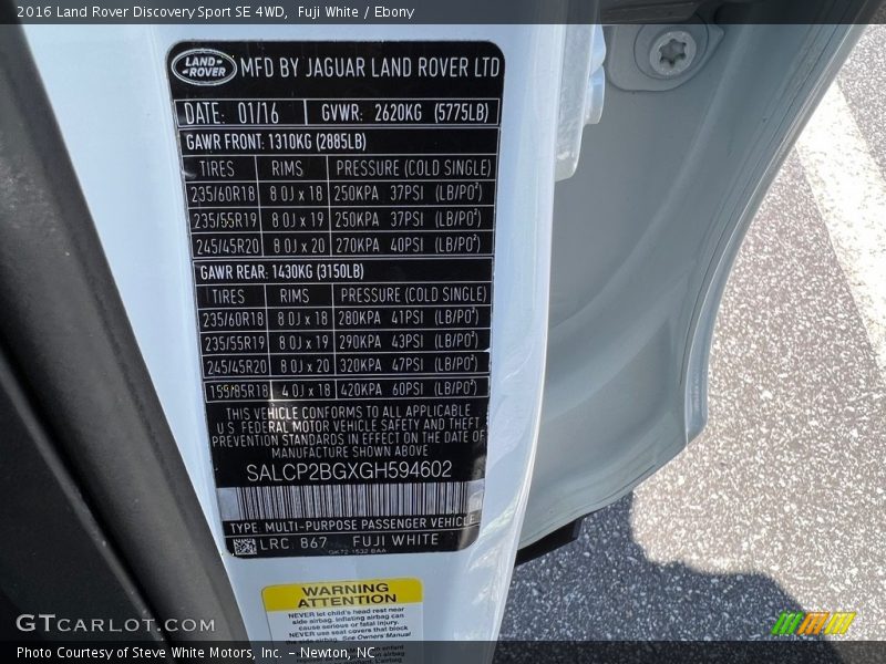 Fuji White / Ebony 2016 Land Rover Discovery Sport SE 4WD
