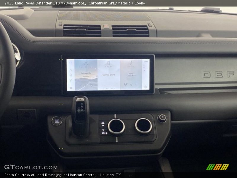 Controls of 2023 Defender 110 X-Dynamic SE