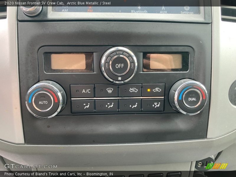 Arctic Blue Metallic / Steel 2020 Nissan Frontier SV Crew Cab
