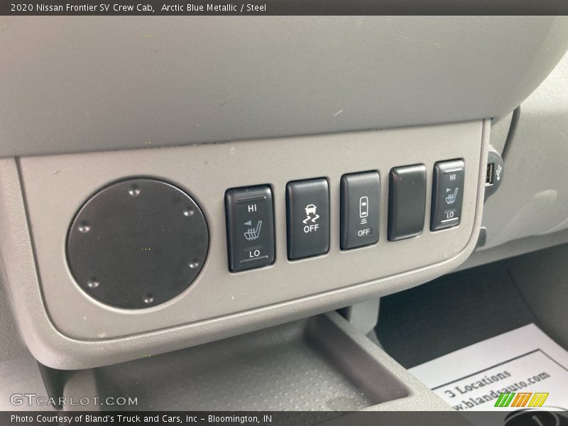 Arctic Blue Metallic / Steel 2020 Nissan Frontier SV Crew Cab