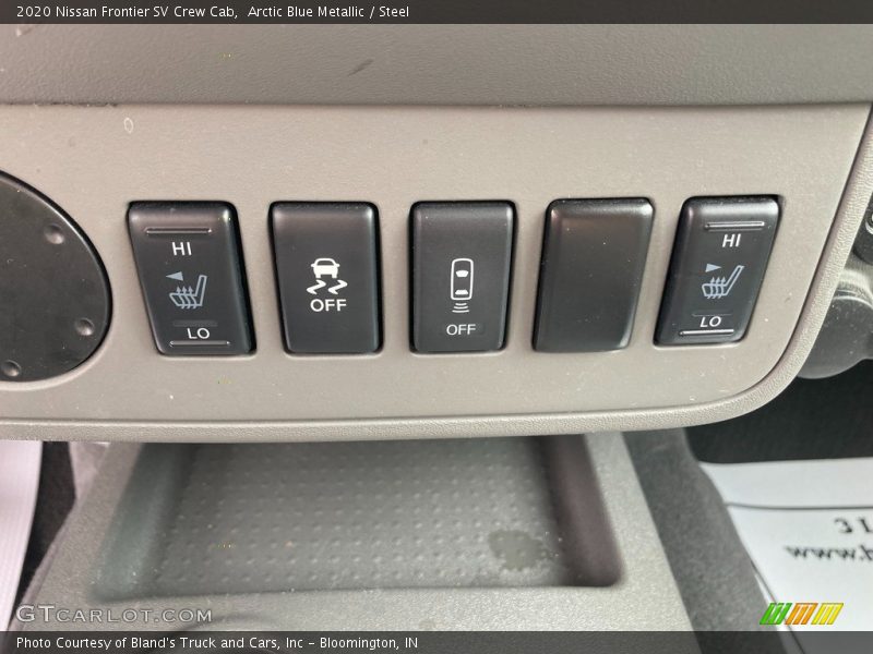 Arctic Blue Metallic / Steel 2020 Nissan Frontier SV Crew Cab