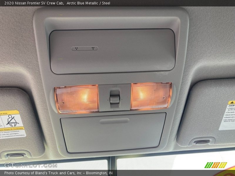 Arctic Blue Metallic / Steel 2020 Nissan Frontier SV Crew Cab