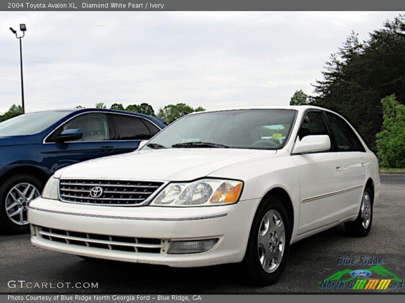 Diamond White Pearl / Ivory 2004 Toyota Avalon XL