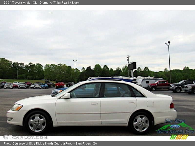Diamond White Pearl / Ivory 2004 Toyota Avalon XL