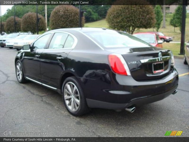 Tuxedo Black Metallic / Light Camel 2009 Lincoln MKS Sedan