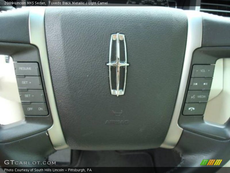 Tuxedo Black Metallic / Light Camel 2009 Lincoln MKS Sedan