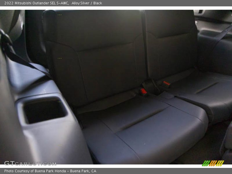 Alloy Silver / Black 2022 Mitsubishi Outlander SEL S-AWC
