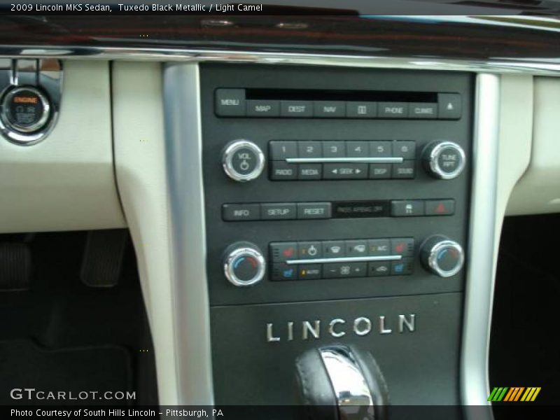 Tuxedo Black Metallic / Light Camel 2009 Lincoln MKS Sedan