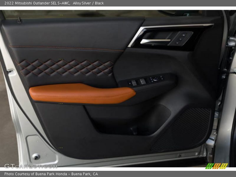 Door Panel of 2022 Outlander SEL S-AWC