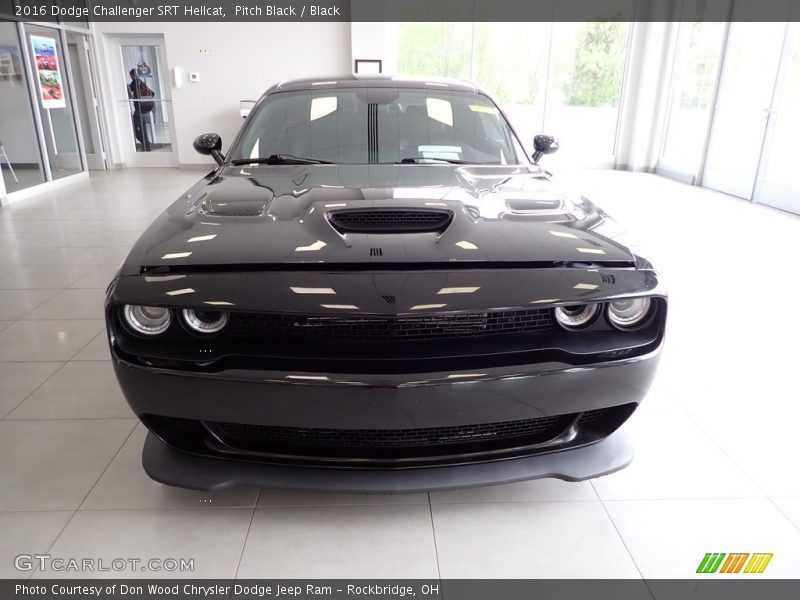 Pitch Black / Black 2016 Dodge Challenger SRT Hellcat