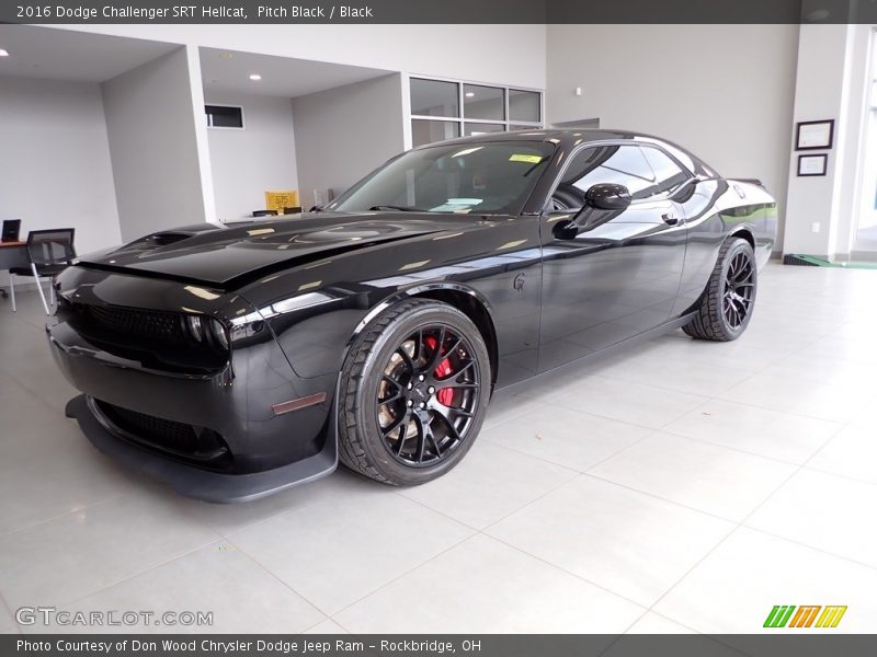 Pitch Black / Black 2016 Dodge Challenger SRT Hellcat
