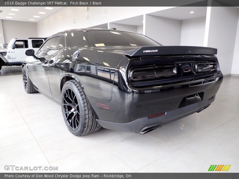 Pitch Black / Black 2016 Dodge Challenger SRT Hellcat