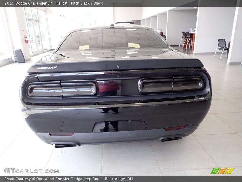 Pitch Black / Black 2016 Dodge Challenger SRT Hellcat