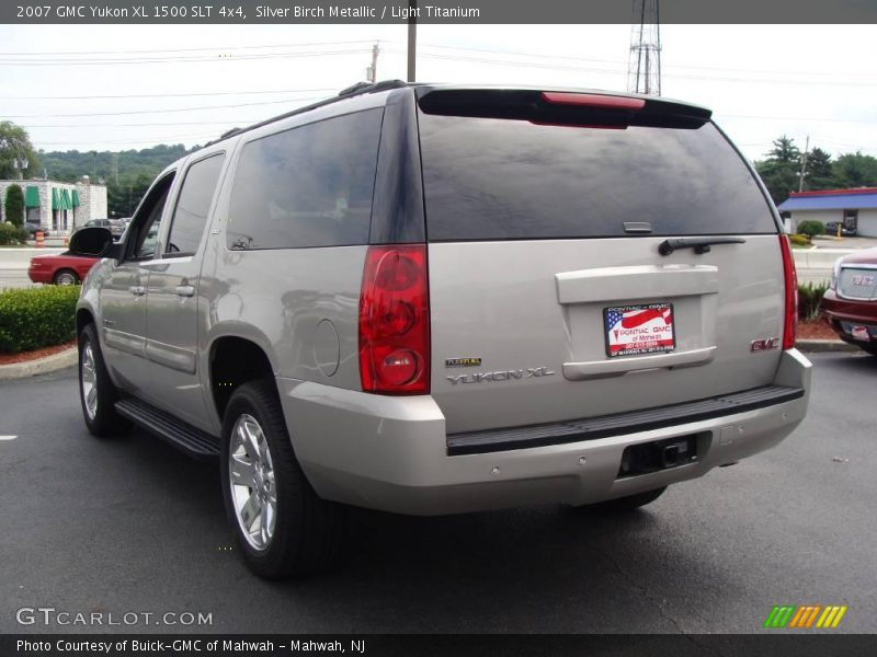 Silver Birch Metallic / Light Titanium 2007 GMC Yukon XL 1500 SLT 4x4