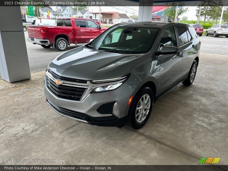 Sterling Gray Metallic / Jet Black 2023 Chevrolet Equinox LT