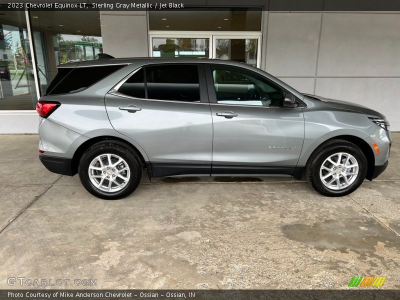 Sterling Gray Metallic / Jet Black 2023 Chevrolet Equinox LT