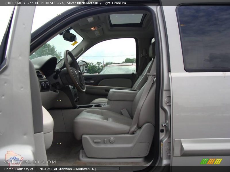 Silver Birch Metallic / Light Titanium 2007 GMC Yukon XL 1500 SLT 4x4