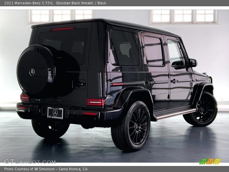 Obsidian Black Metallic / Black 2021 Mercedes-Benz G 550