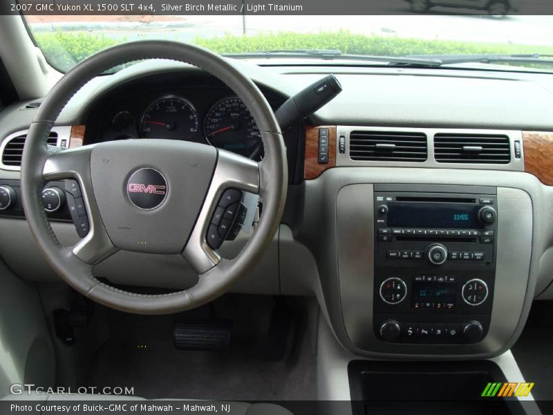 Silver Birch Metallic / Light Titanium 2007 GMC Yukon XL 1500 SLT 4x4